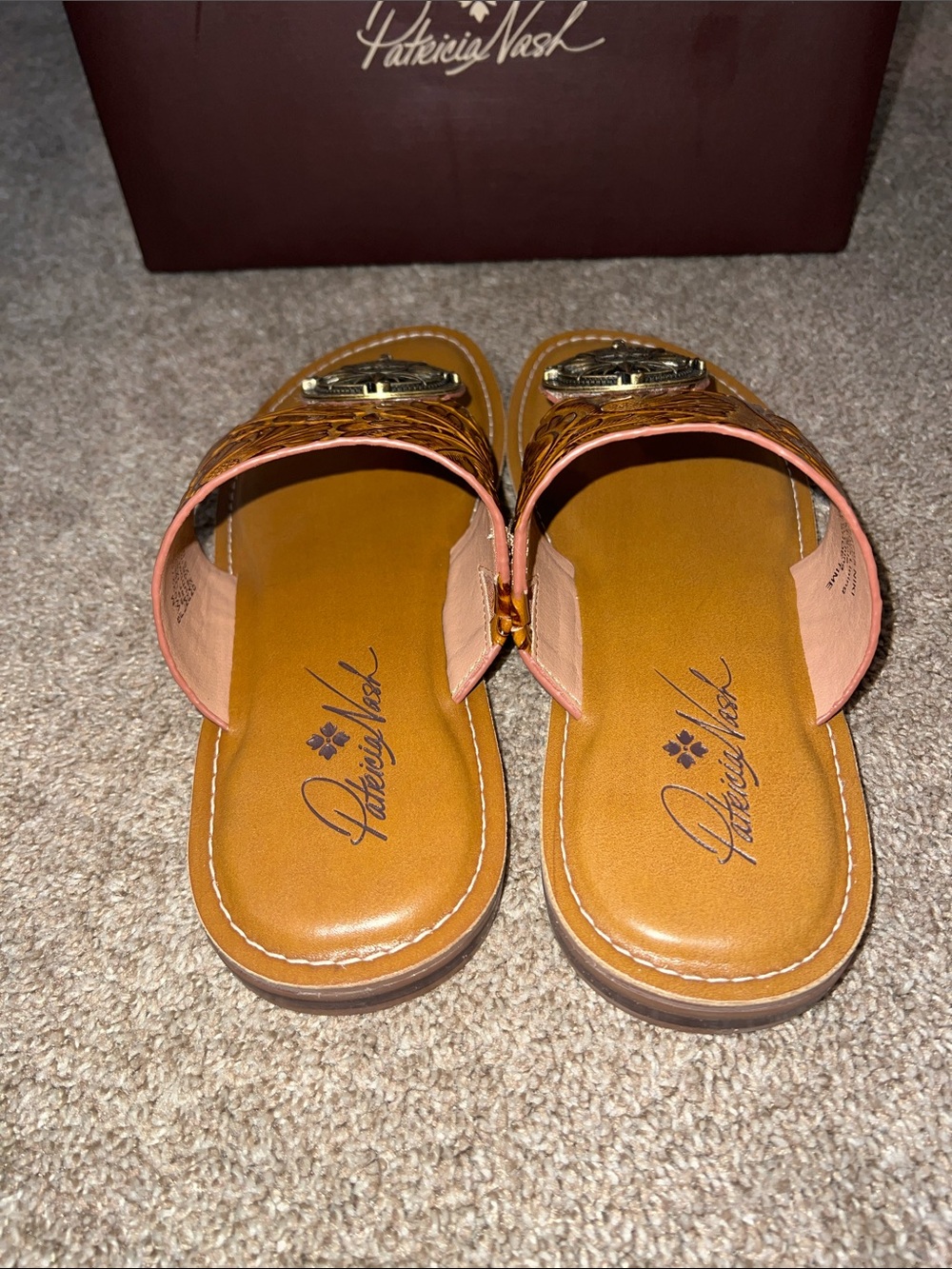 Patricia Nash Niki Tan Tooled Leather Compass Medallion Sandals - Picture 4 of 7